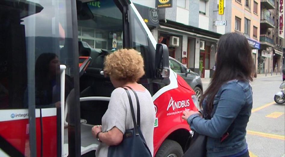 A partir de dilluns el nou servei de bus comunal d'Andorra la Vel