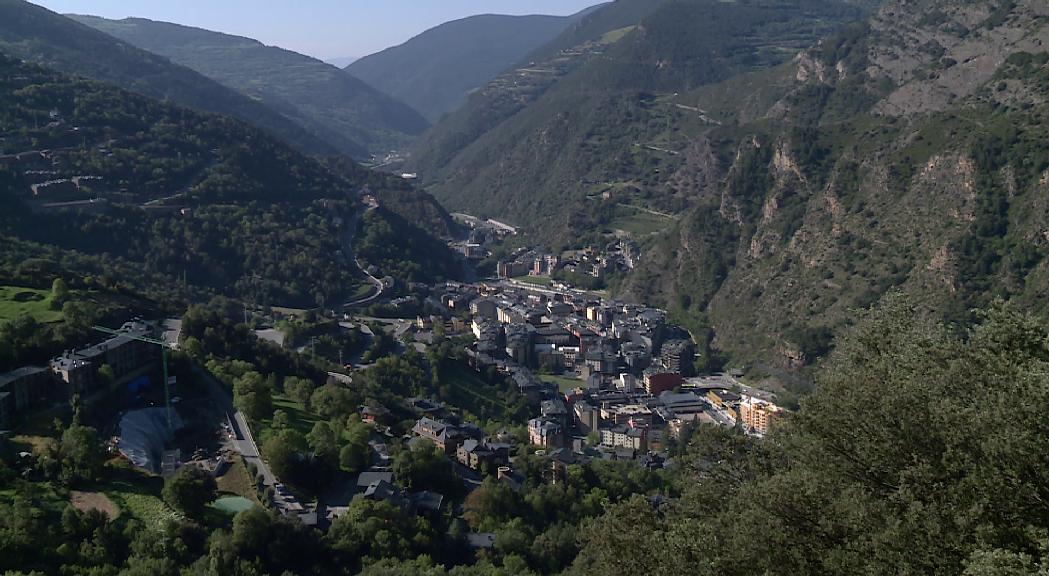 La caldera de la xarxa de calor de Sant Julià se situarà finalment a l'escola francesa