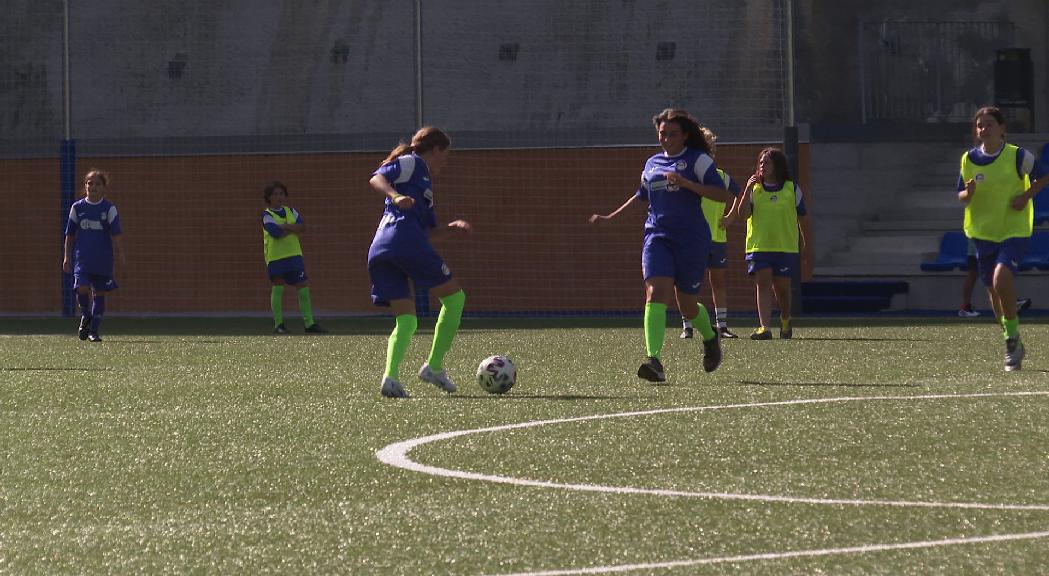 El campus de futbol femení de la FAF exhaureix les places amb 100 jugadores inscrites