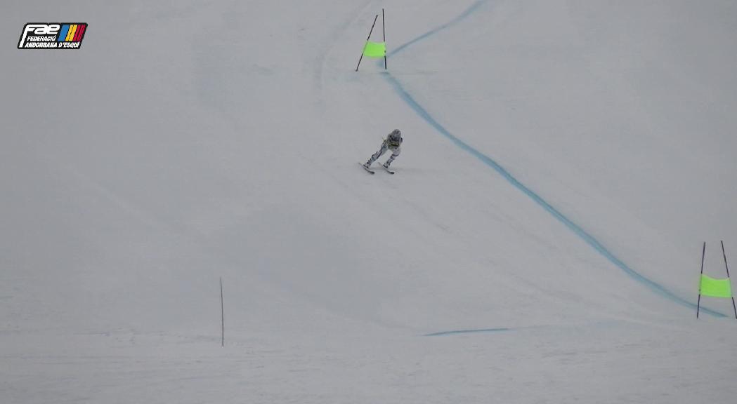 Cande Moreno marxa a Saas Fee a l'espera del nou entrenador