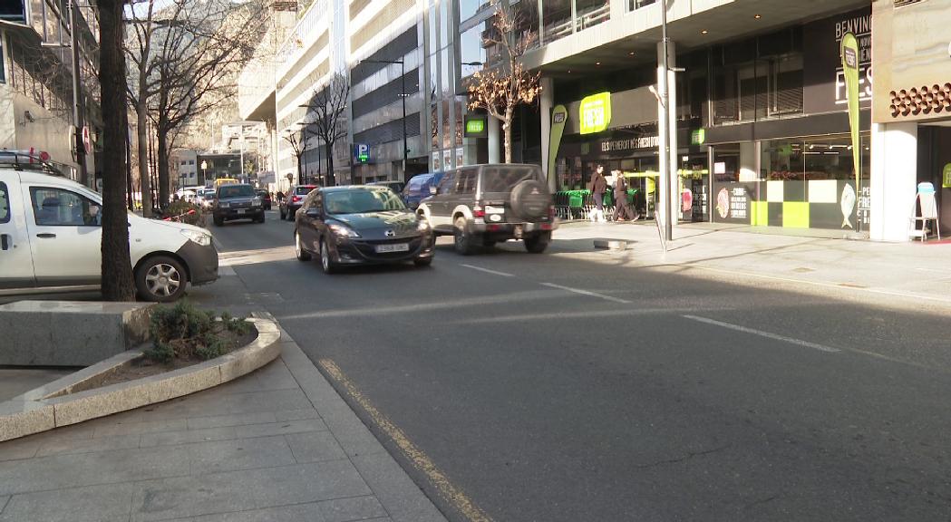 El carrer Prat de la Creu i l'avinguda Nacions Unides, dues de les vies per on podria passar el tramvia