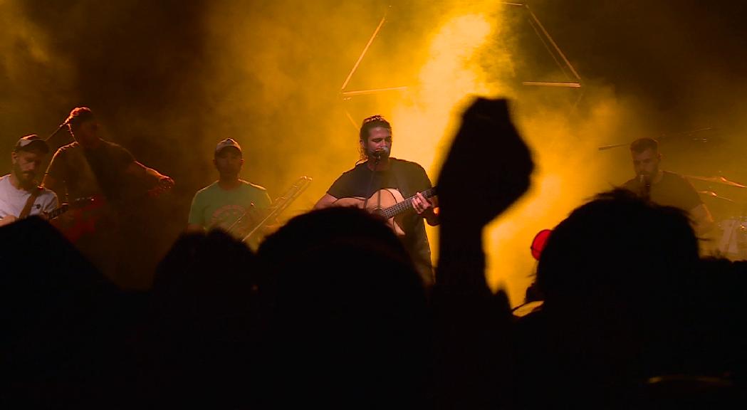 Els Catarres escalfen l'ambient en l'última nit de la festa major d'Escaldes-Engordany