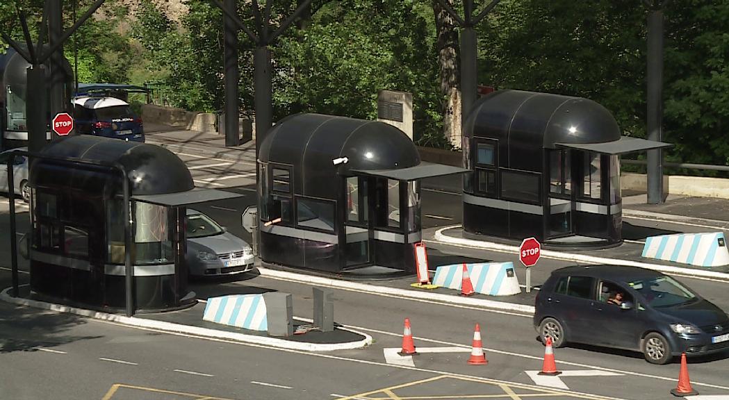 Cau un 40% l'entrada de vehicles els primers sis mesos de l'any