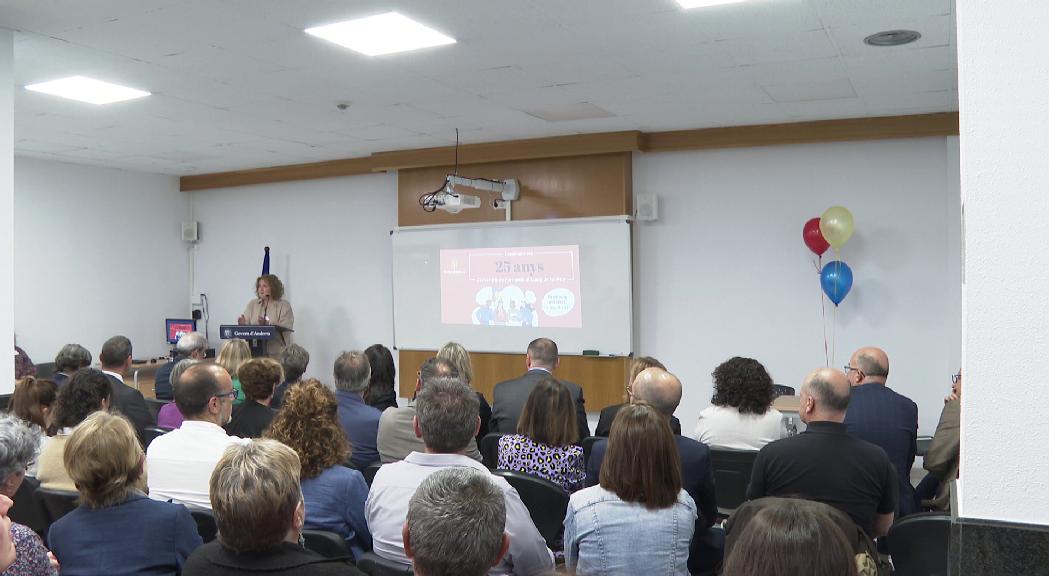 El Centre de Formació al Llarg de la Vida celebra 25 anys