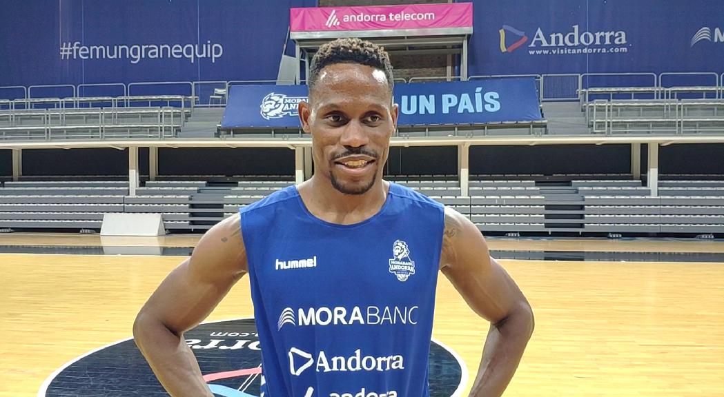 Charlon Kloof podrà debutar diumenge contra l'UCAM Múrcia en l'estrena a la lliga