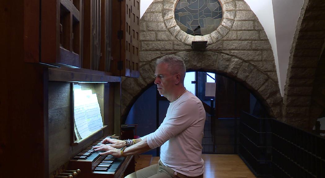 Claudio Astronio vol 'sobrevolar el Mediterrani' a l'església Sant Pere Màrtir d'Escaldes-Engordany