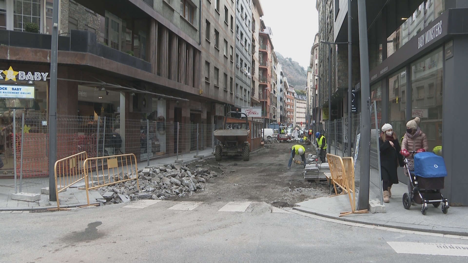 Comencen les obres per convertir el carrer Callaueta de la capital en un espai únic per a vianants