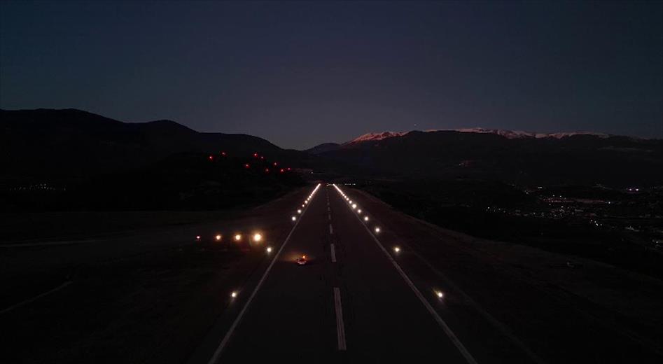 Els vols nocturns a l'aeroport d'Andorra-la Seu d'Urgell comencen