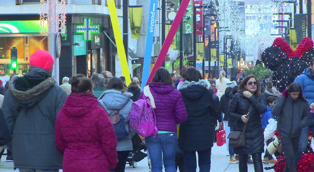 Els comerciants de l'eix central encaren la darrera setmana de Nadal amb positivitat