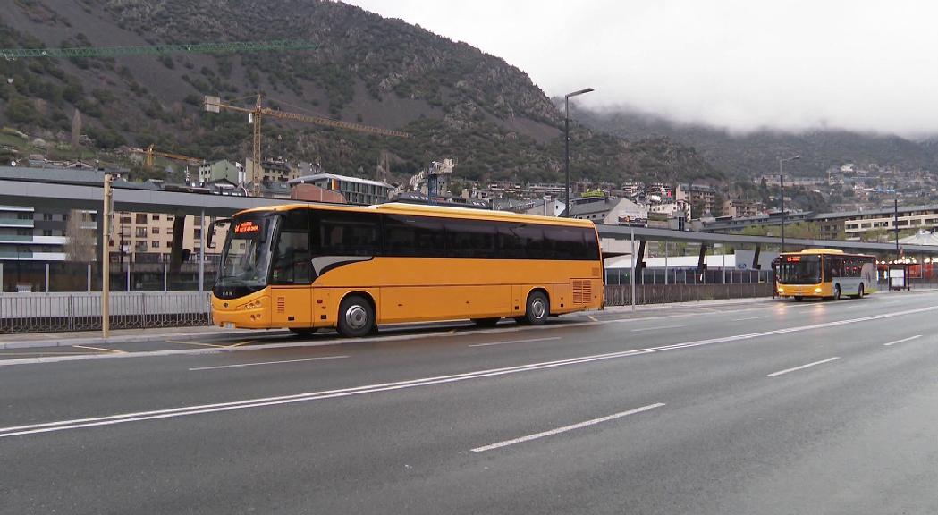 Les companyies de transport públic demanen poder ampliar l'aforament dels autobusos fins al 50%