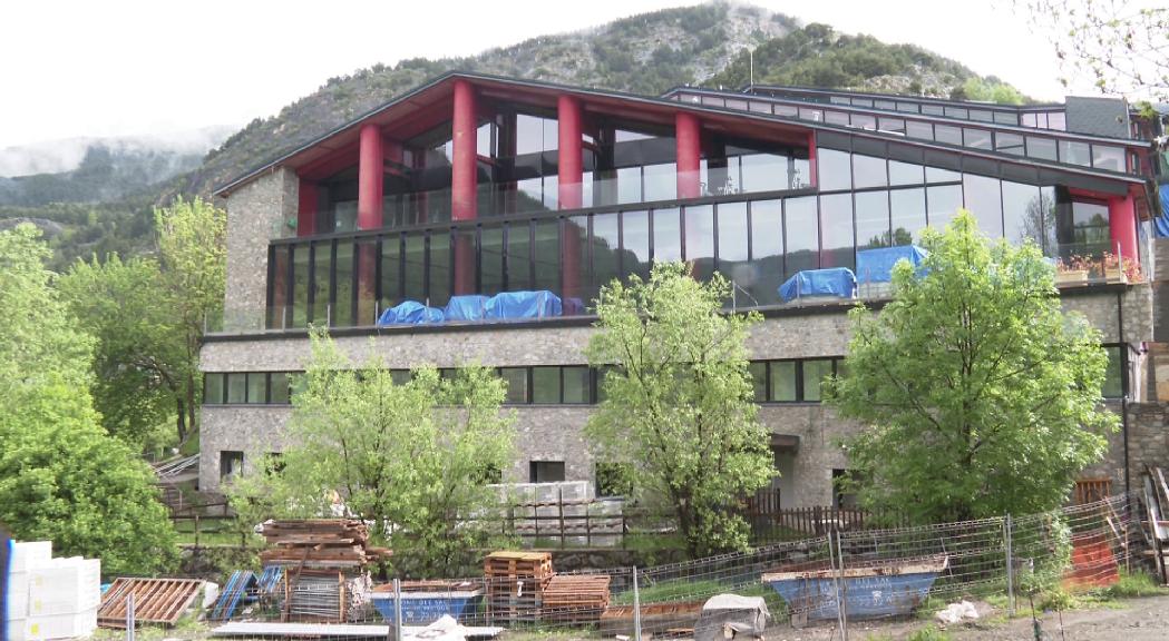 El comú d'Ordino preveu tenir enllestit l'edifici annex al centre esportiu i l'ampliació dels vestidors aquest desembre