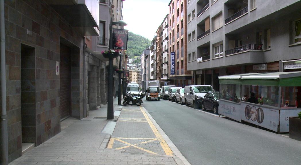 Continua a l'UCI de l'hospital de Sant Pau el jove atropellat a Sant Julià