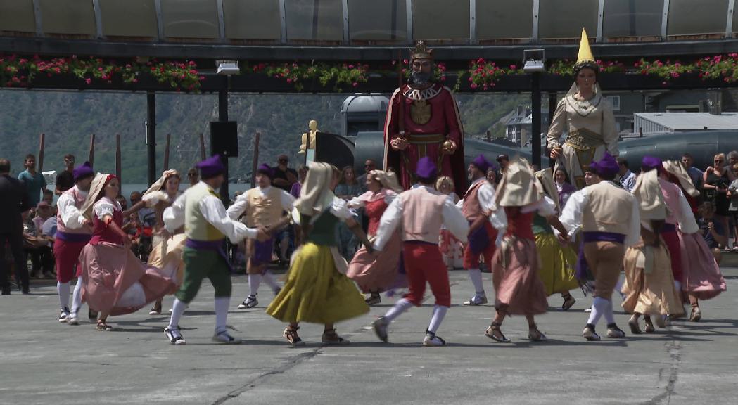 El contrapàs torna a fer ballar el poble en el diumenge de Festa Major d'Andorra la Vella