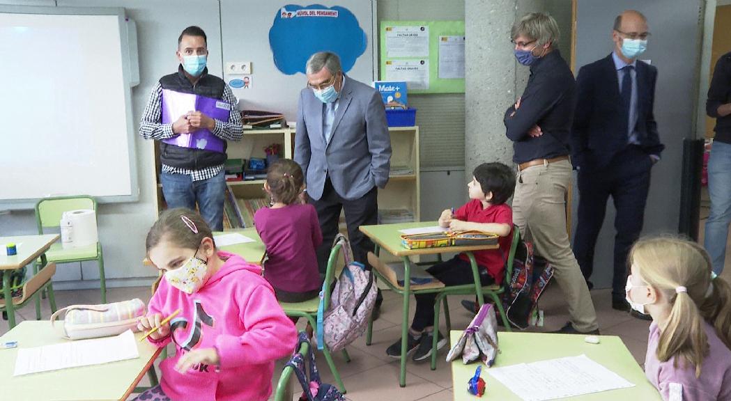 La Covid-19 obliga a ajornar els cicles d'FP de farmàcia i turisme del sistema espanyol