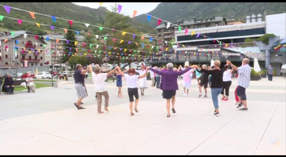 Encamp acull el 29è concurs de colles sardanistes i el 35&