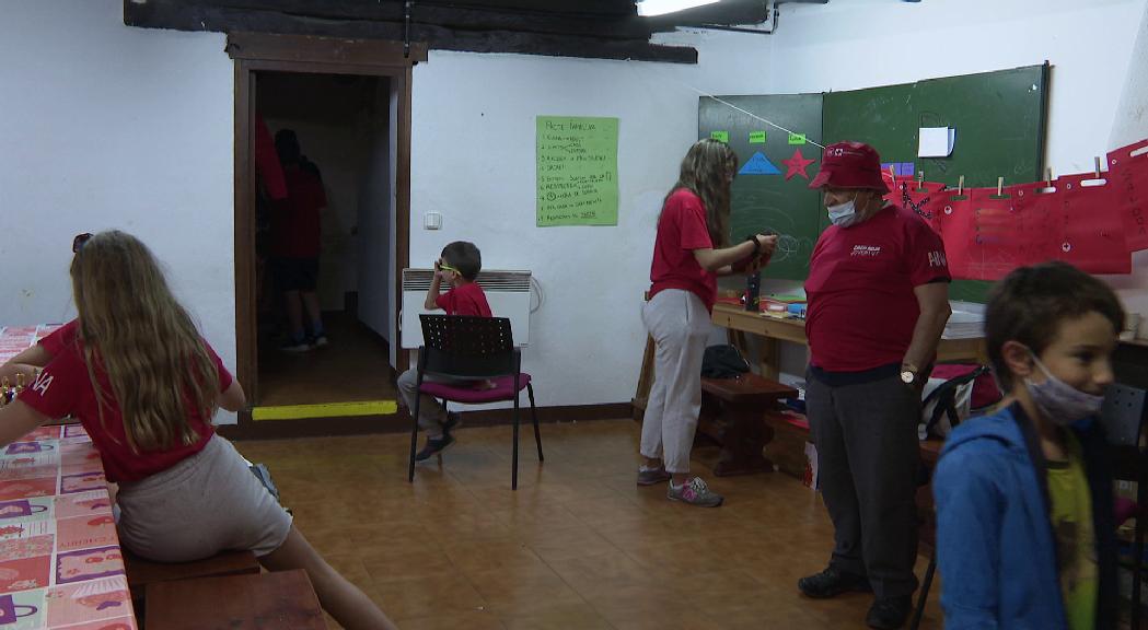 La Creu Roja vol donar més recursos als joves amb punts liles a les festes majors i unes colònies per Tots Sants 