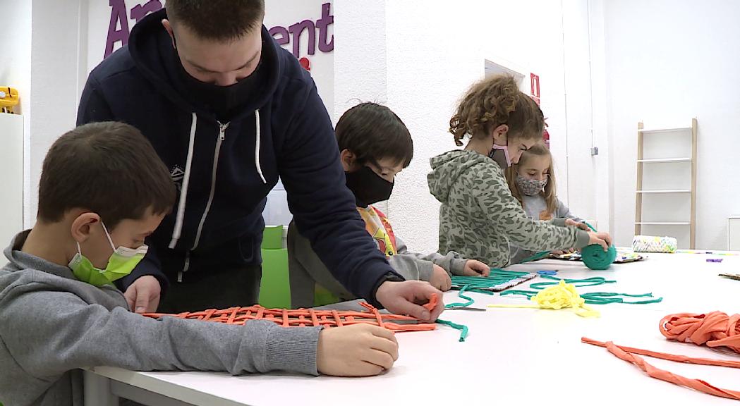 Cribratges i grups bombolla més petits a casals i ludoteques durant les vacances nadalenques