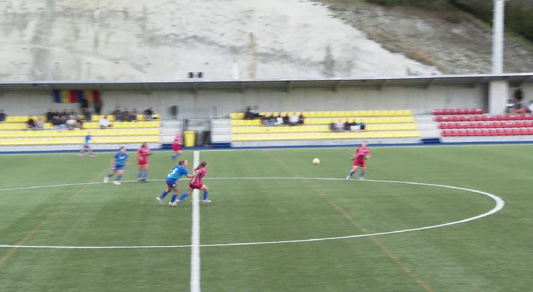 Mala sort per a l'Enfaf femení. En acabar el partit co