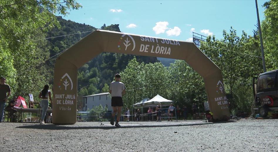 Èxit de participació en la I Cursa de Muntanya Roca