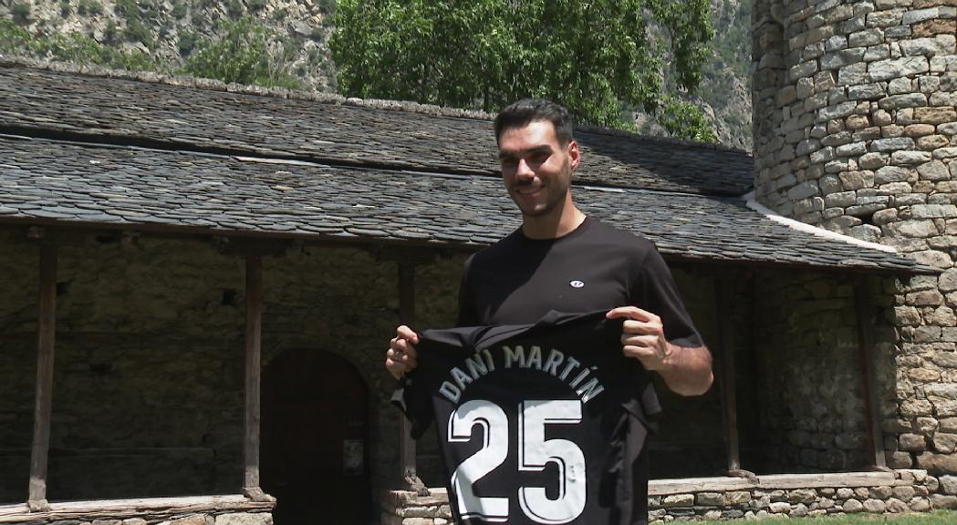 Dani Martín, presentat com a nou jugador del FC Andorra