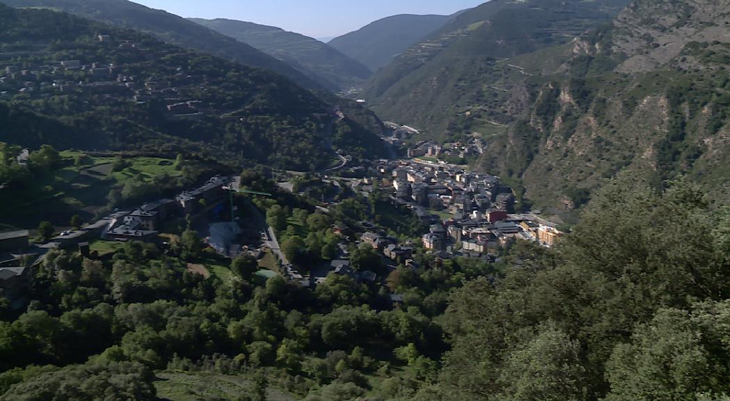 Debat lauredià a tres bandes 