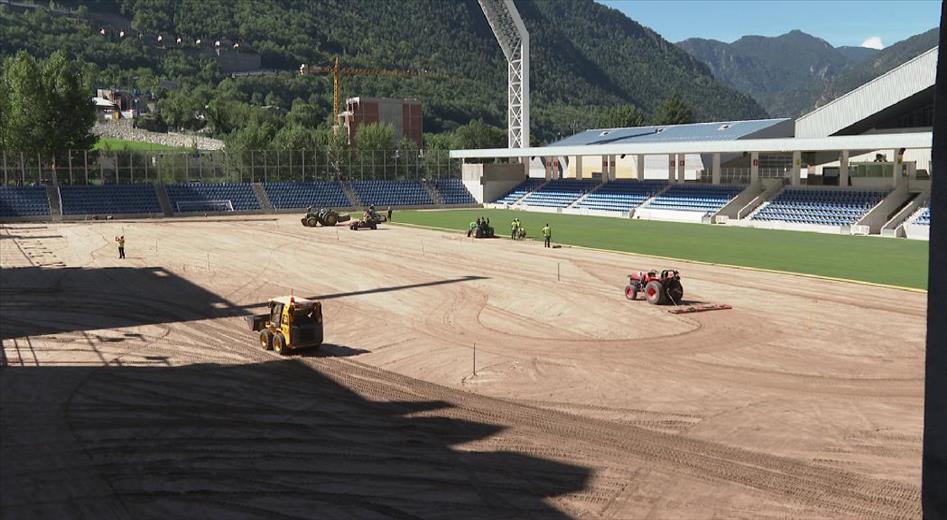 El canvi de gespa al Nacional suposarà un estalvi de 15.00