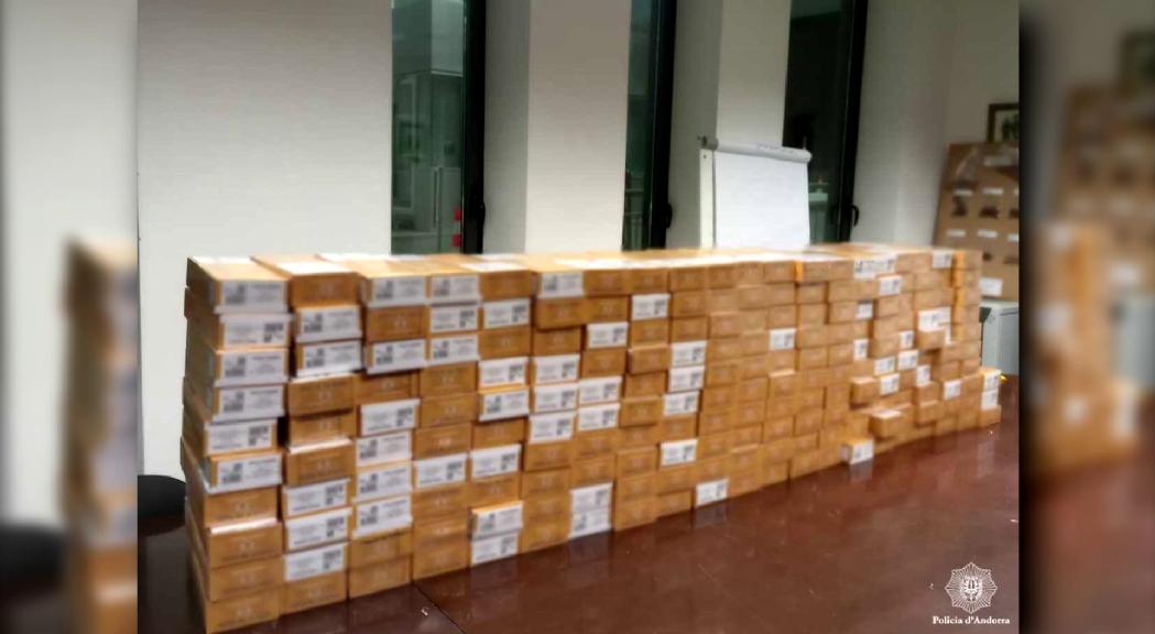 Detingut per contraban de tabac amb 2.030 paquets valorats en més de 7.000 euros