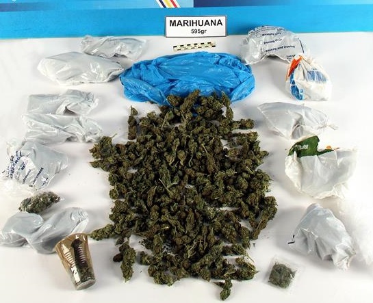 Detinguts dos joves en possessió de 600 grams de marihuana destinada a la venda