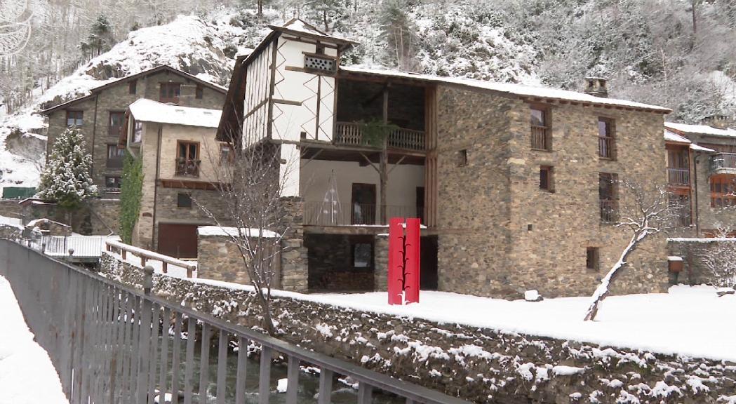 Discrepàncies per la modificació del requeriment de pedra de les construccions a Ordino