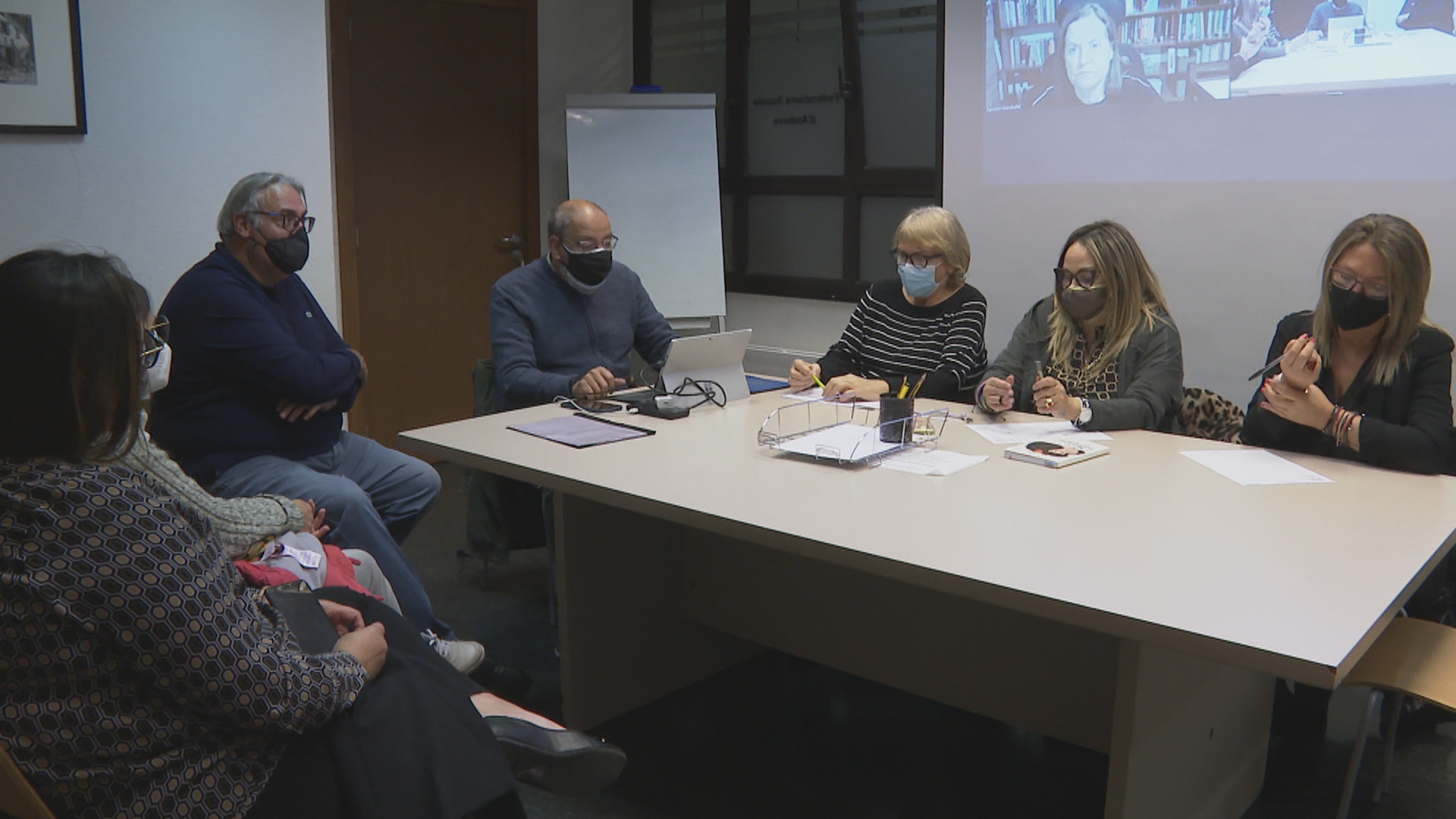 Diverses entitats de persones amb discapacitat i l'Associació en defensa del jovent en risc reclamen a les institucions més suport i seguiment 