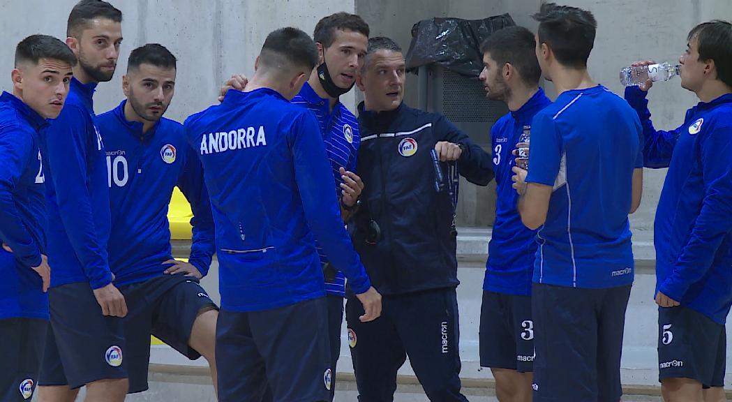 Doble amistós de la selecció de futbol sala a Malta en una nova etapa marcada pels canvis