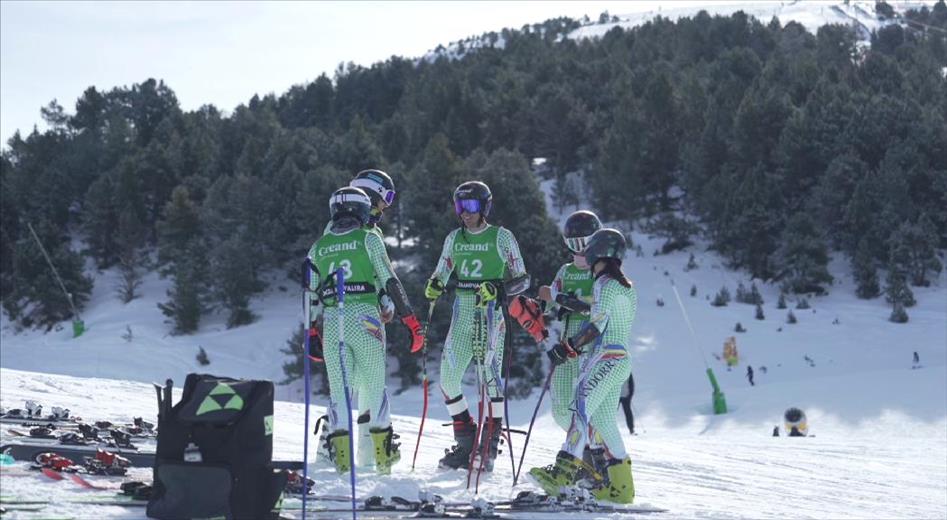 Els esquiadors francesos han dominat els supergegants FIS disputa