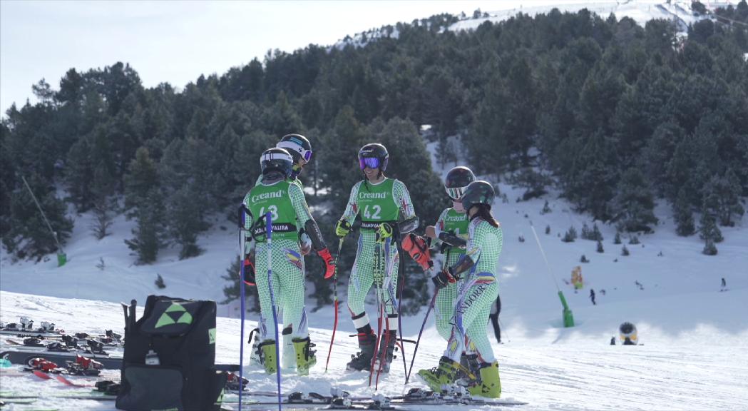 Domini francès als supergegants FIS de la pista Àliga