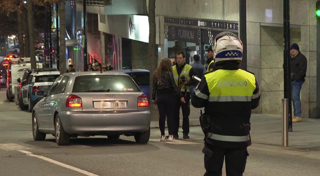 Dues persones ferides lleus en un atropellament a l'avinguda Prat de la Creu