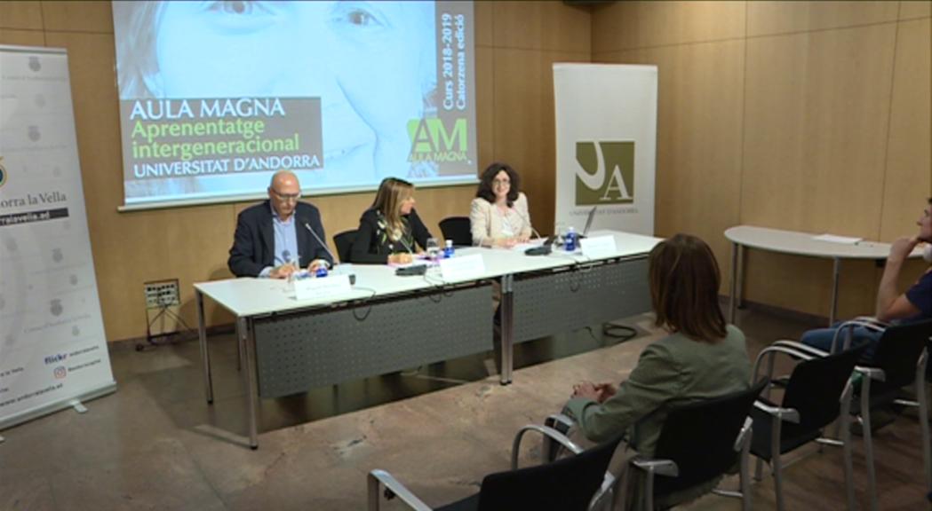 Eduard Tarrés tanca les conferències de l'Aula Magna amb les pintures murals de Santa Coloma