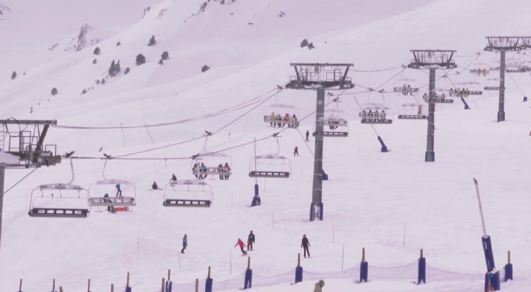 Elevada ocupació a les estacions d'esquí gràcies a la nevada d'aquesta setmana