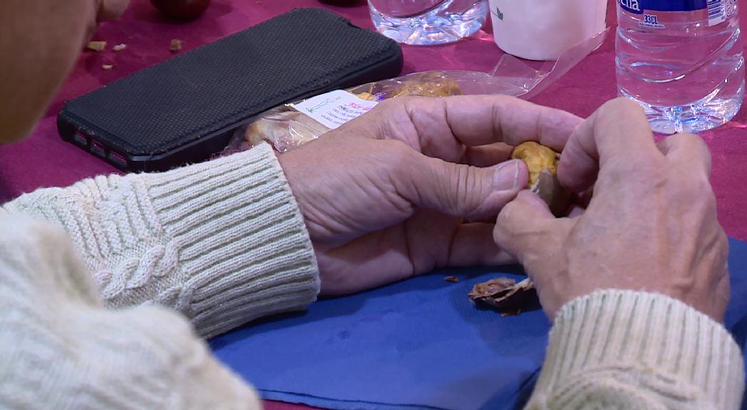 Encamp celebra la Castanyada per a la gent gran 