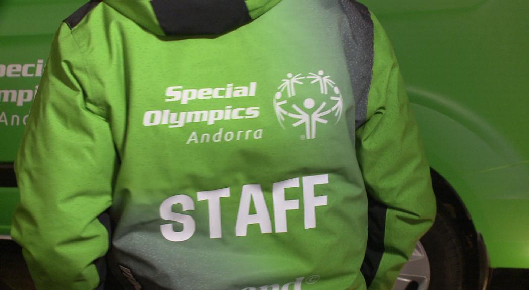 L'equip d'esquí d'Special Olympics estrena entrenaments i uniforme