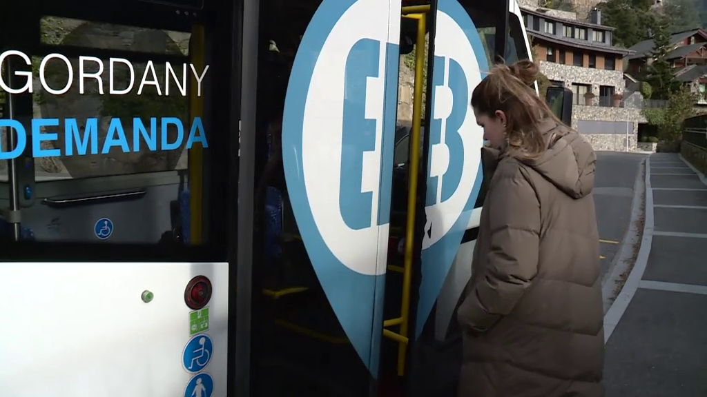 Escaldes-Engordany activa el bus comunal com a resposta a la saturació del bus a la demanda 