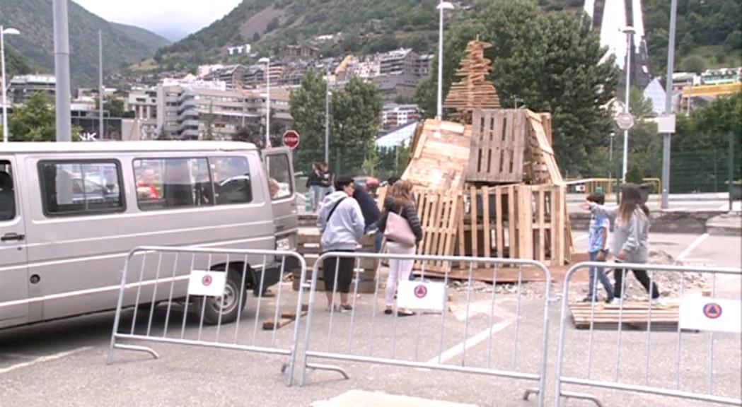 Escaldes-Engordany celebra la crema de la falla tradicional i el bateig de foc 