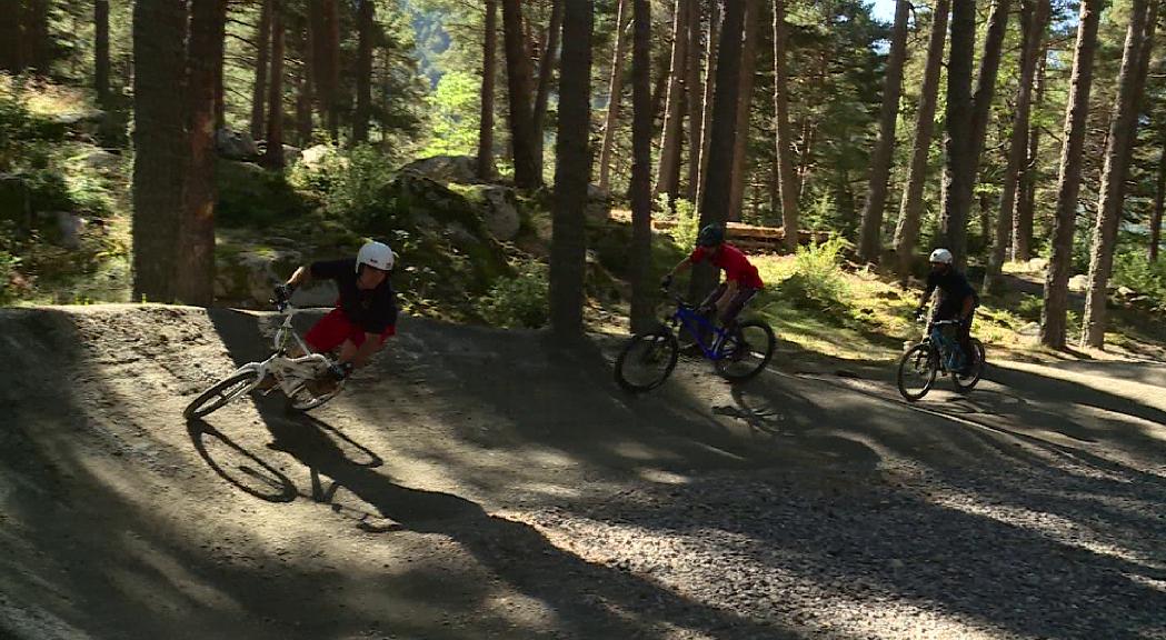 Escaldes-Engordany inaugura una bike àrea amb cinc circuits a Engolasters