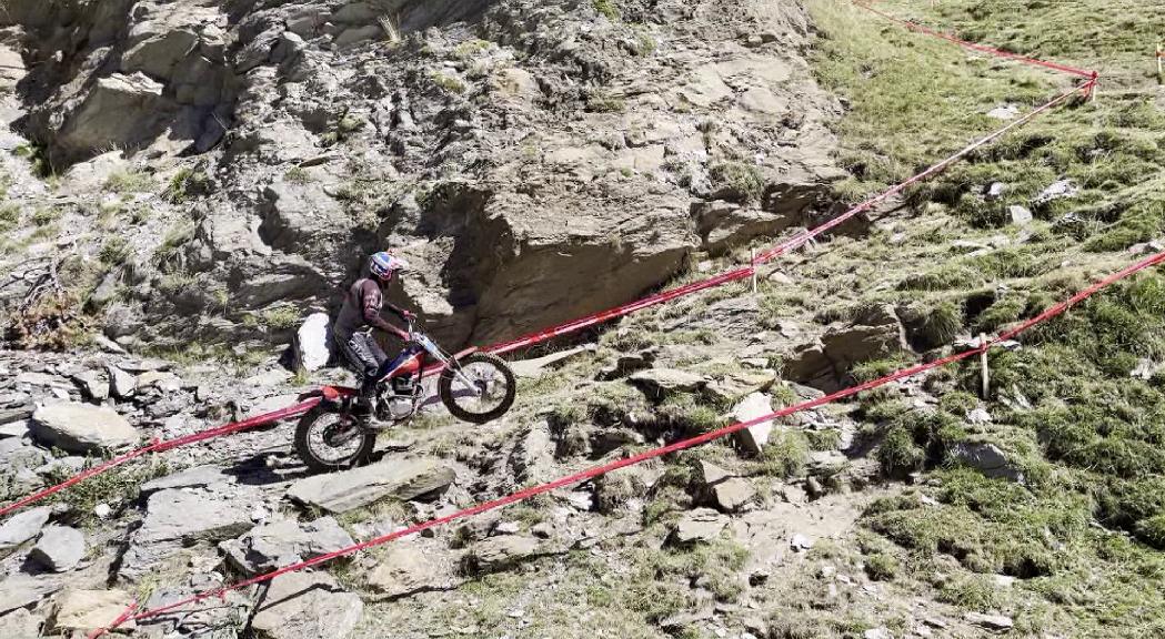 Èxit de participació en el Trial de la Bòbila de motos clàssiques