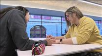 Facilitar l'aprenentatge del català creant sentiment de pertinença i comunitat 