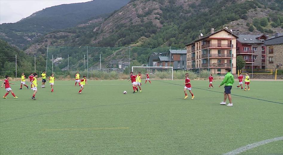 La Federació de Futbol no es planteja portar partits de la lliga 