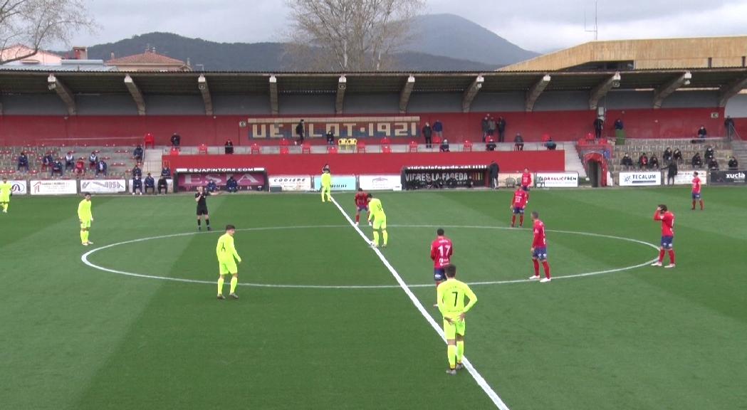 El FC Andorra cau 3 a 0 al camp del cuer i continua amb el malefici de no ser líder