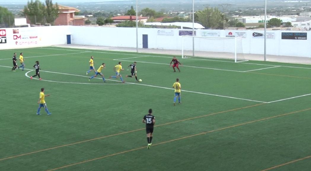 L'FC Andorra cedeix el lideratge del grup 3 de segona B després d'empatar contra l'Oriola (1-1)