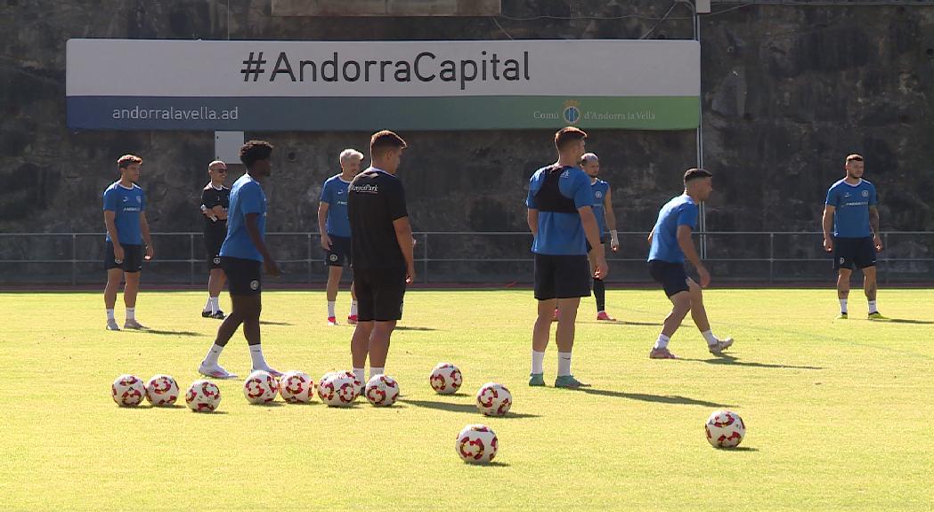 El FC Andorra, pendent de les sortides de Manu Nieto i Moha abans del tancament del mercat