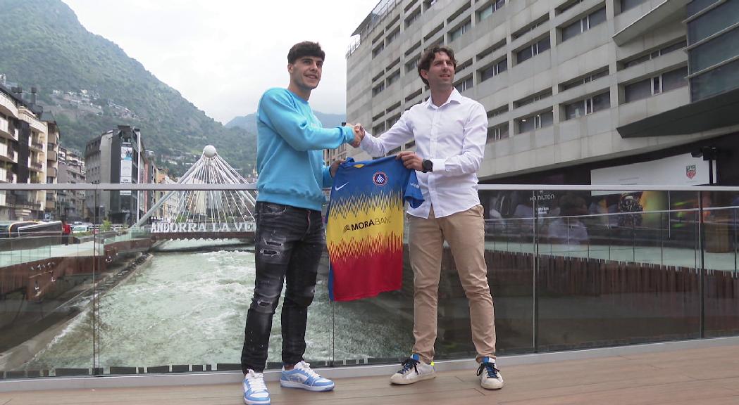 El FC Andorra presenta Julen Lobete, peça clau en l'atac tricolor