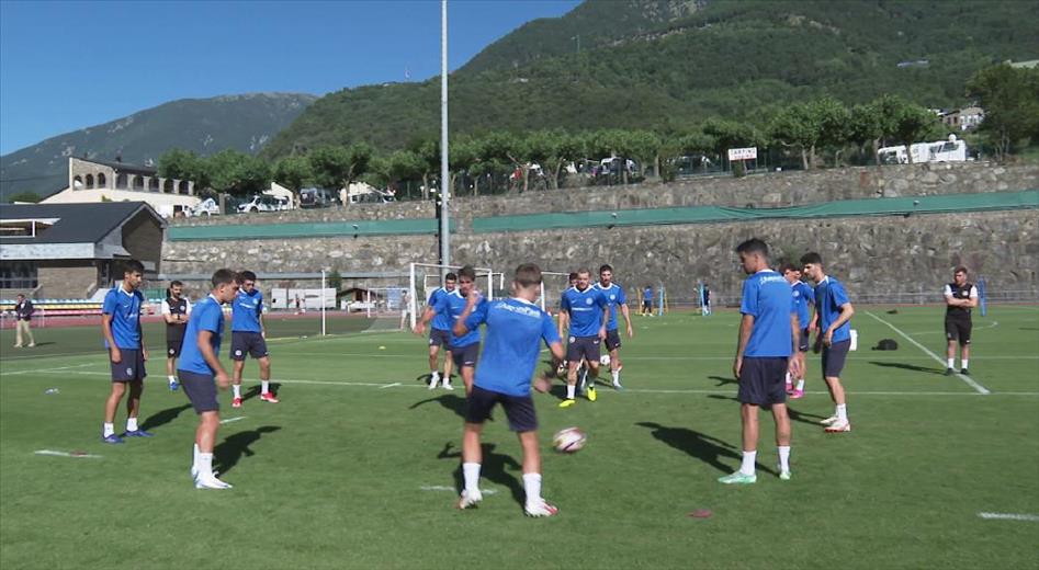 El FC Andorra juga aquesta tarda de dissabte al Nacional el cinqu