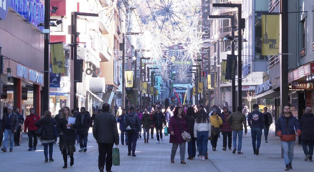 Els festius de Nadal entre setmana fan pensar en una bona temporada per al comerç